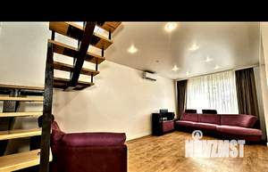 Дом 93м&sup2;, 2-этажный, участок 4 сот.  