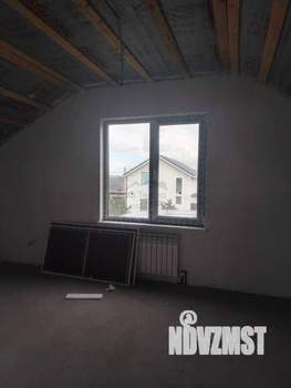 Дом 100м&sup2;, 2-этажный, участок 3 сот.  