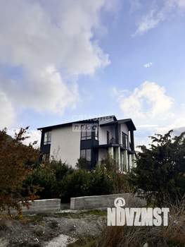 Дом 295м&sup2;, 2-этажный, участок 13 сот.  