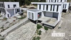 Дом 140м&sup2;, 2-этажный, участок 4 сот.  