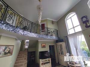 Дом 214м², 2-этажный, участок 7 сот.  