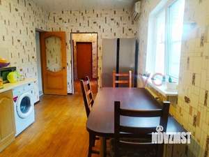 Дом 100м², 2-этажный, участок 3 сот.  