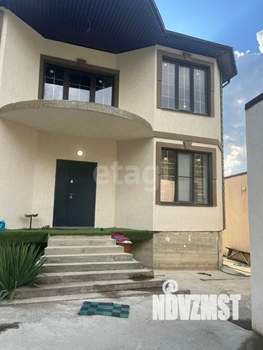 Дом 217м&sup2;, 2-этажный, участок 5 сот.  