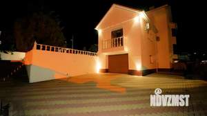 Дом 471м&sup2;, 4-этажный, участок 8 сот.  