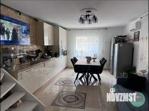 Дом 80м², 2-этажный, участок 3 сот.  