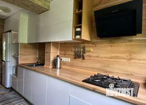 Дом 98м&sup2;, 2-этажный, участок 8 сот.  