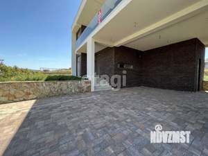 Дом 273м&sup2;, 2-этажный, участок 10 сот.  