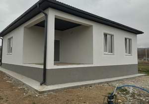 Дом 100м&sup2;, 1-этажный, участок 5 сот.  