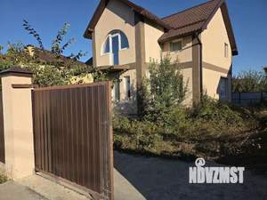 Дом 144м², 2-этажный, участок 5 сот.  