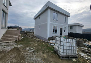 Дом 180м&sup2;, 3-этажный, участок 3 сот.  