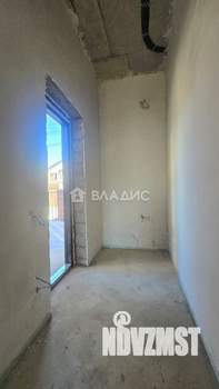 Таунхаус 240м², 3-этажный, участок 3 сот.  