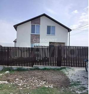 Дом 132м&sup2;, 2-этажный, участок 4 сот.  