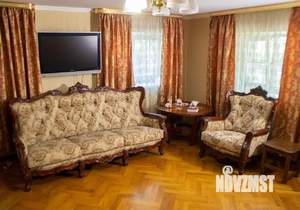 Дом 171м&sup2;, 2-этажный, участок 7 сот.  