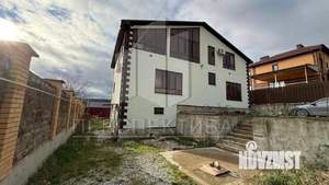 Дом 325м&sup2;, 3-этажный, участок 5 сот.  