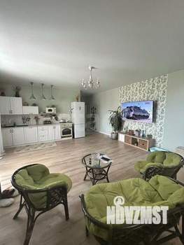 Дом 94м&sup2;, 2-этажный, участок 9 сот.  