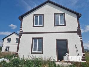 Дом 106м², 2-этажный, участок 5 сот.  