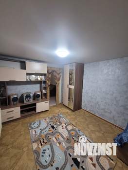 Дом 63м&sup2;, 2-этажный, участок 3 сот.  