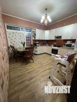 Дом 121м², 3-этажный, участок 4 сот.  