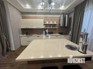Дом 262м², 2-этажный, участок 7 сот.  