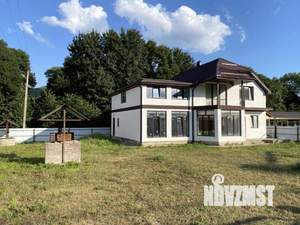 Дом 319м², 2-этажный, участок 8 сот.  