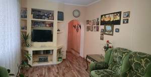 Дом 200м&sup2;, 2-этажный, участок 4 сот.  