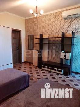 Дом 226м&sup2;, 3-этажный, участок 6 сот.  