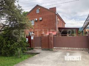 Дом 200м², 2-этажный, участок 25 сот.  