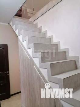 Дом 93м&sup2;, 2-этажный, участок 4 сот.  