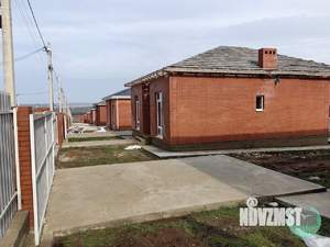 Дом 100м&sup2;, 1-этажный, участок 5 сот.  