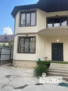 Дом 217м&sup2;, 2-этажный, участок 5 сот.  