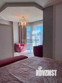 Коттедж 345м², 2-этажный, участок 6 сот.  