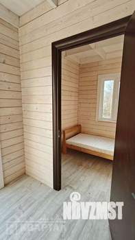 Дом 42м&sup2;, 2-этажный, участок 4 сот.  