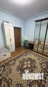 Дом 293м&sup2;, 2-этажный, участок 8 сот.  