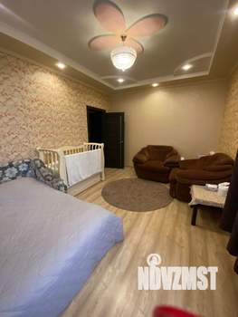 Дом 152м&sup2;, 2-этажный, участок 3 сот.  