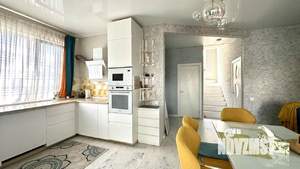 Дом 148м&sup2;, 2-этажный, участок 4 сот.  