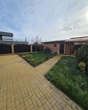 Дом 246м², 2-этажный, участок 8 сот.  