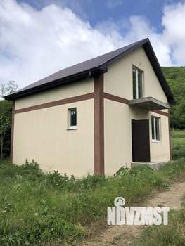 Дом 100м&sup2;, 2-этажный, участок 7 сот.  