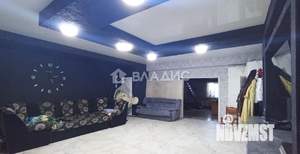 Дом 720м², 2-этажный, участок 10 сот.  