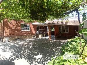 Дом 357м², 3-этажный, участок 6 сот.  