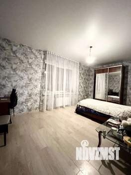 Дом 214м&sup2;, 2-этажный, участок 4 сот.  