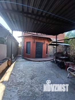 Дом 243м&sup2;, 2-этажный, участок 4 сот.  