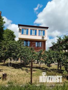 Дом 209м&sup2;, 3-этажный, участок 8 сот.  