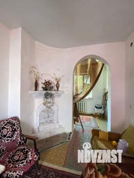 Дом 133м&sup2;, 3-этажный, участок 6 сот.  