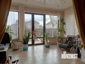 Дом 201м&sup2;, 2-этажный, участок 10 сот.  