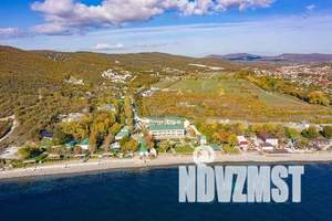 Дом 2266м², 2-этажный, участок 100 сот.  