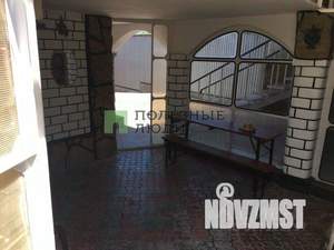 Дом 208м&sup2;, 2-этажный, участок 9 сот.  