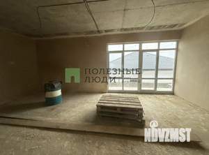 Дом 180м&sup2;, 3-этажный, участок 3 сот.  