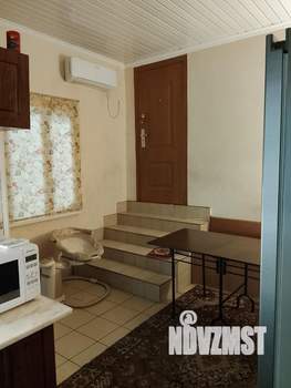 Дом 280м², 2-этажный, участок 4 сот.  