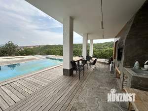 Дом 222м&sup2;, 2-этажный, участок 8 сот.  