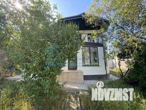 Дом 97м&sup2;, 2-этажный, участок 4 сот.  